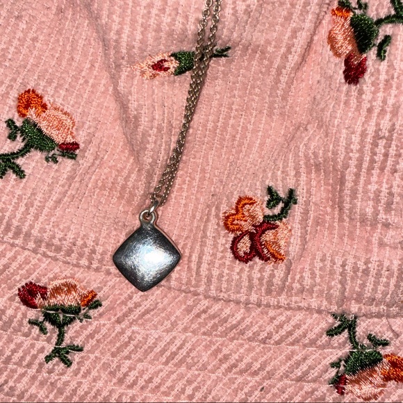 Tiffany and Co cushion square pendant chain - Picture 2 of 3